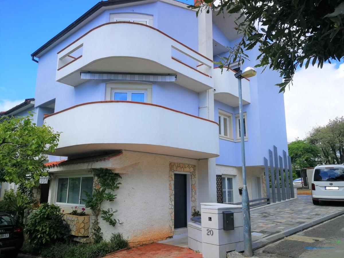 Apartments Bilic With Garden & Swimming Pool - 50M From The Beach Pjescana Uvala Exterior foto